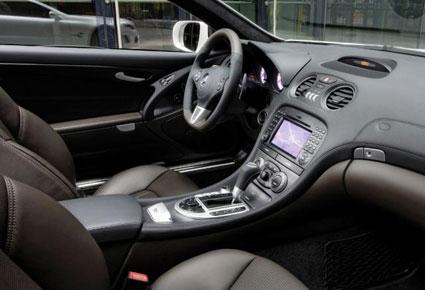 قصة اندفاع تتجدد مع سيارة SL 63 AMG الجديدة 